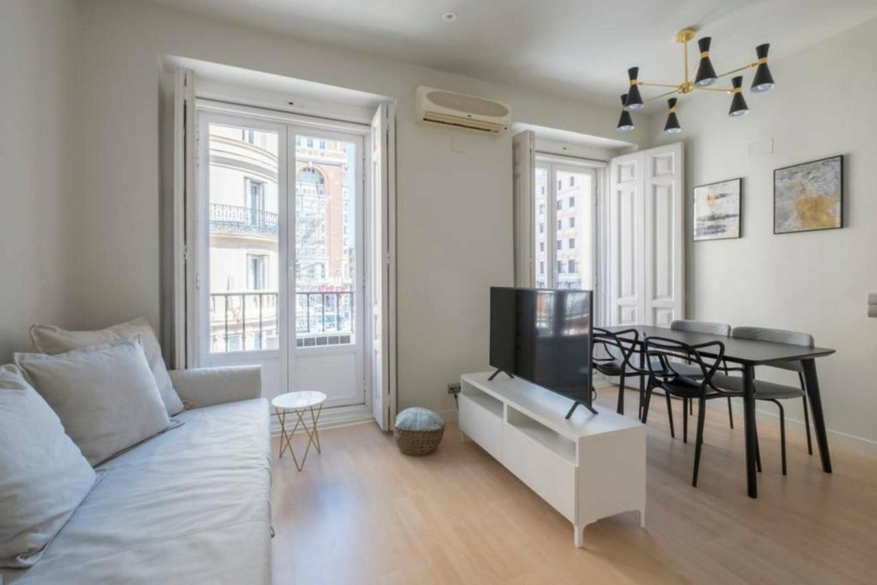 Апартаменти Apartamento Callao Мадрид Екстер'єр фото