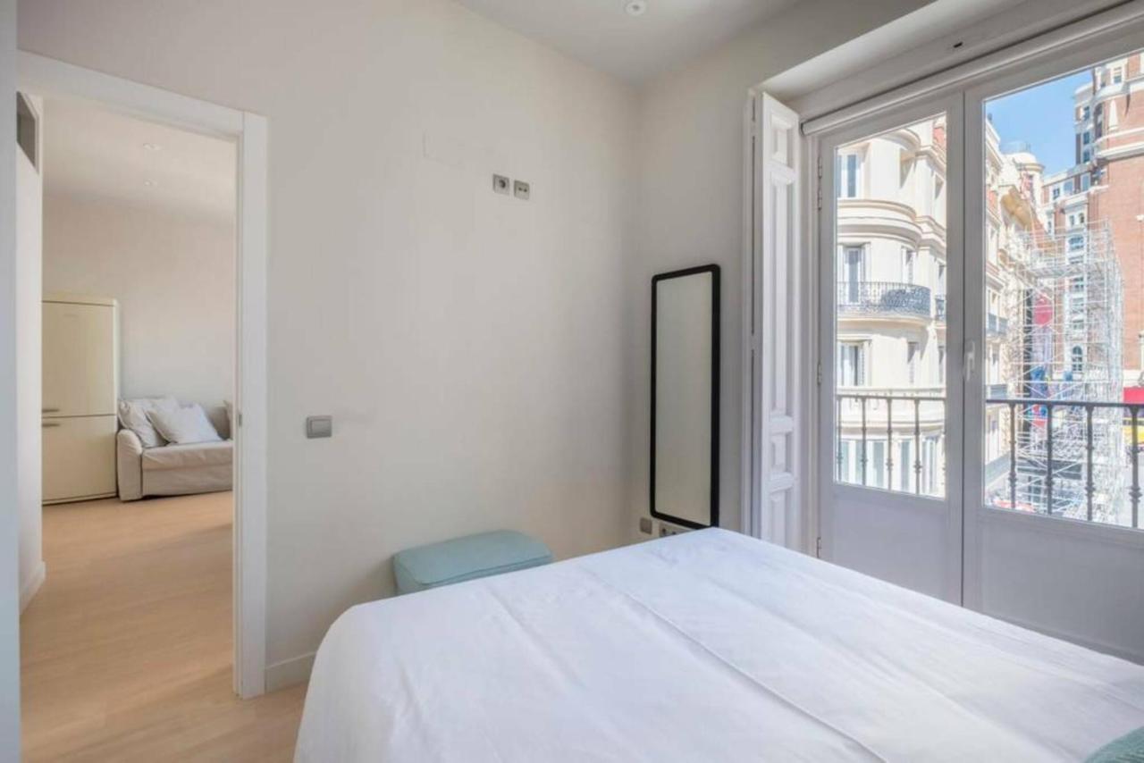 Апартаменти Apartamento Callao Мадрид Екстер'єр фото